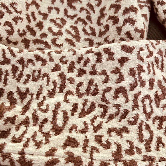 Sweater - Picture 7 of 8